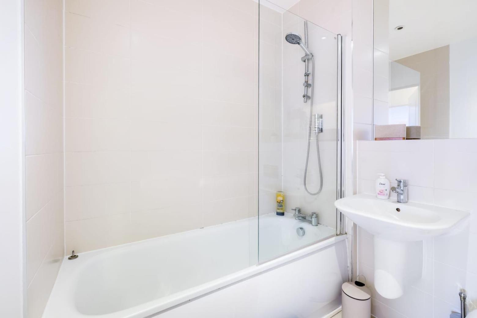 Modern 3-bedroom, 1-bathroom In East