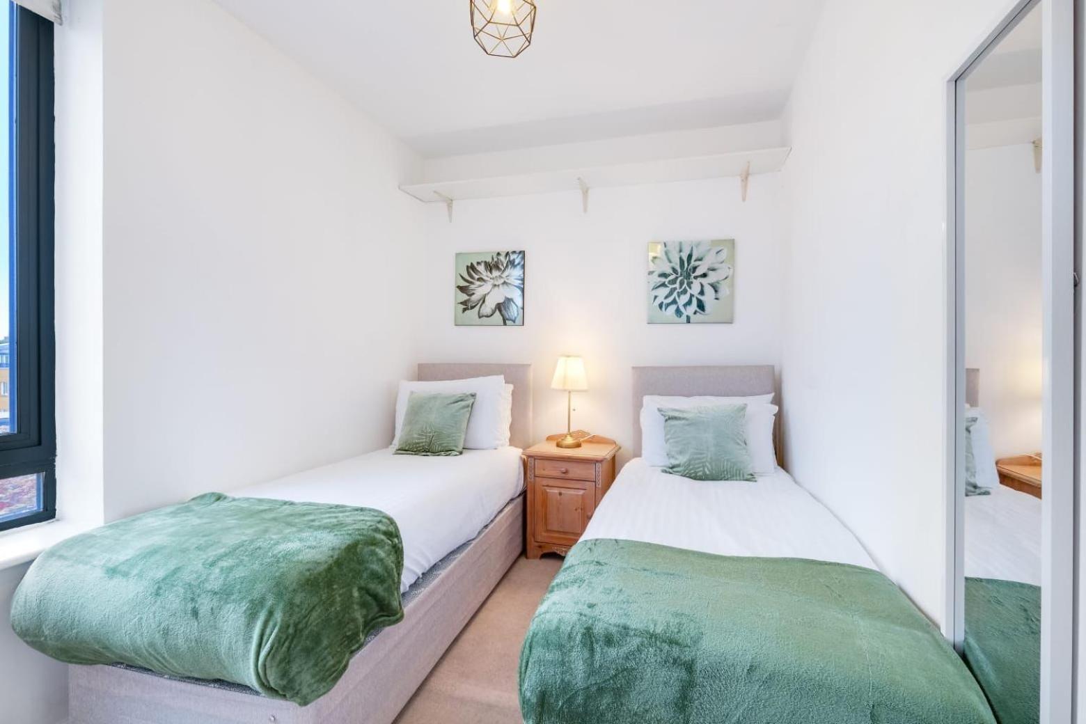 Modern 3-bedroom, 1-bathroom In East Londra