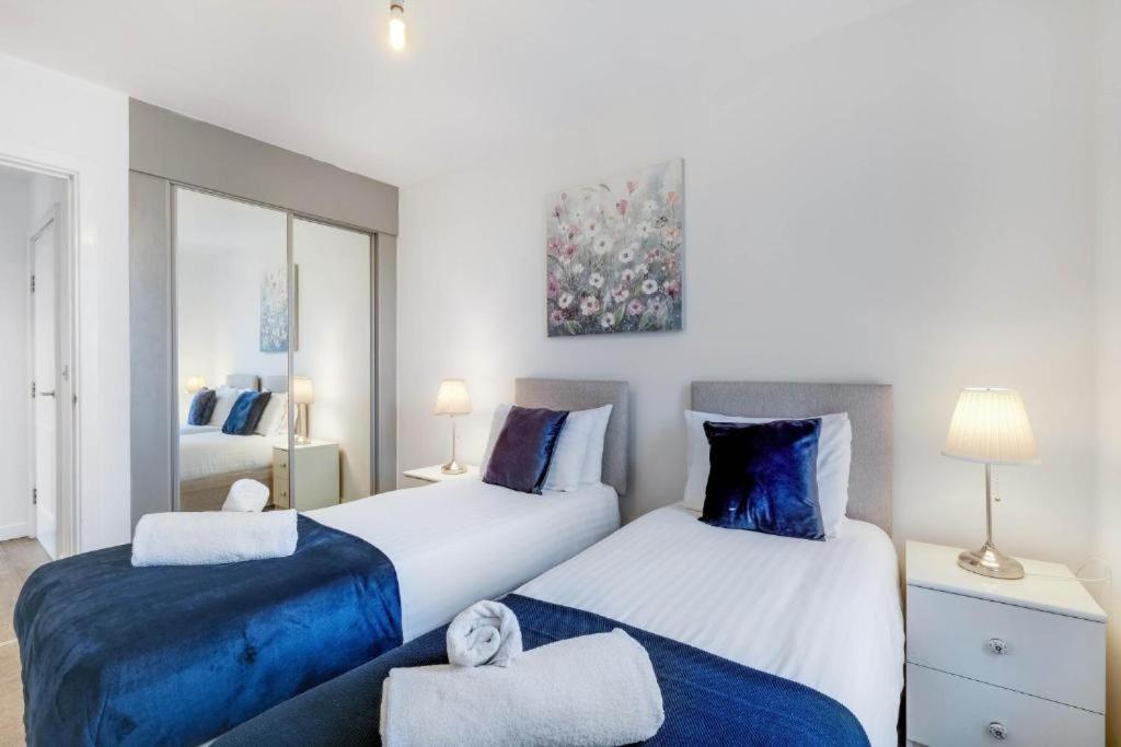 Modern 3-bedroom, 1-bathroom In East Appartamento